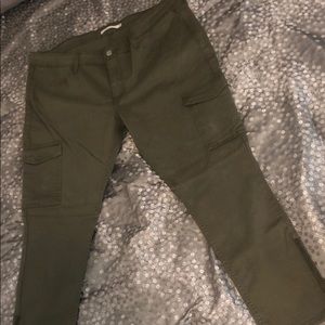 Levi’s women’s cargo pants